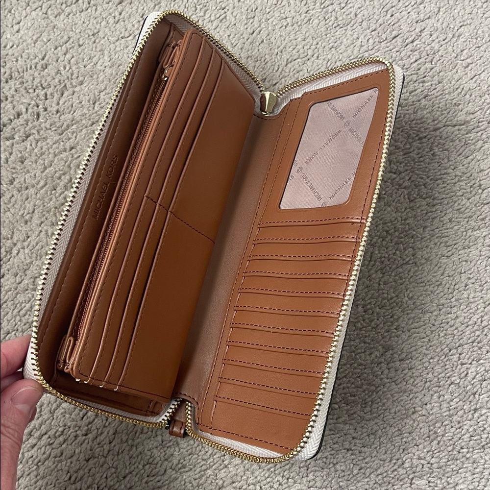 Michael Kors Gray and White Logo Wallet - Picture 6 of 7